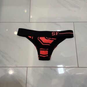 Seafolly Black & Red Graphic Bikini Bottom | Size 6